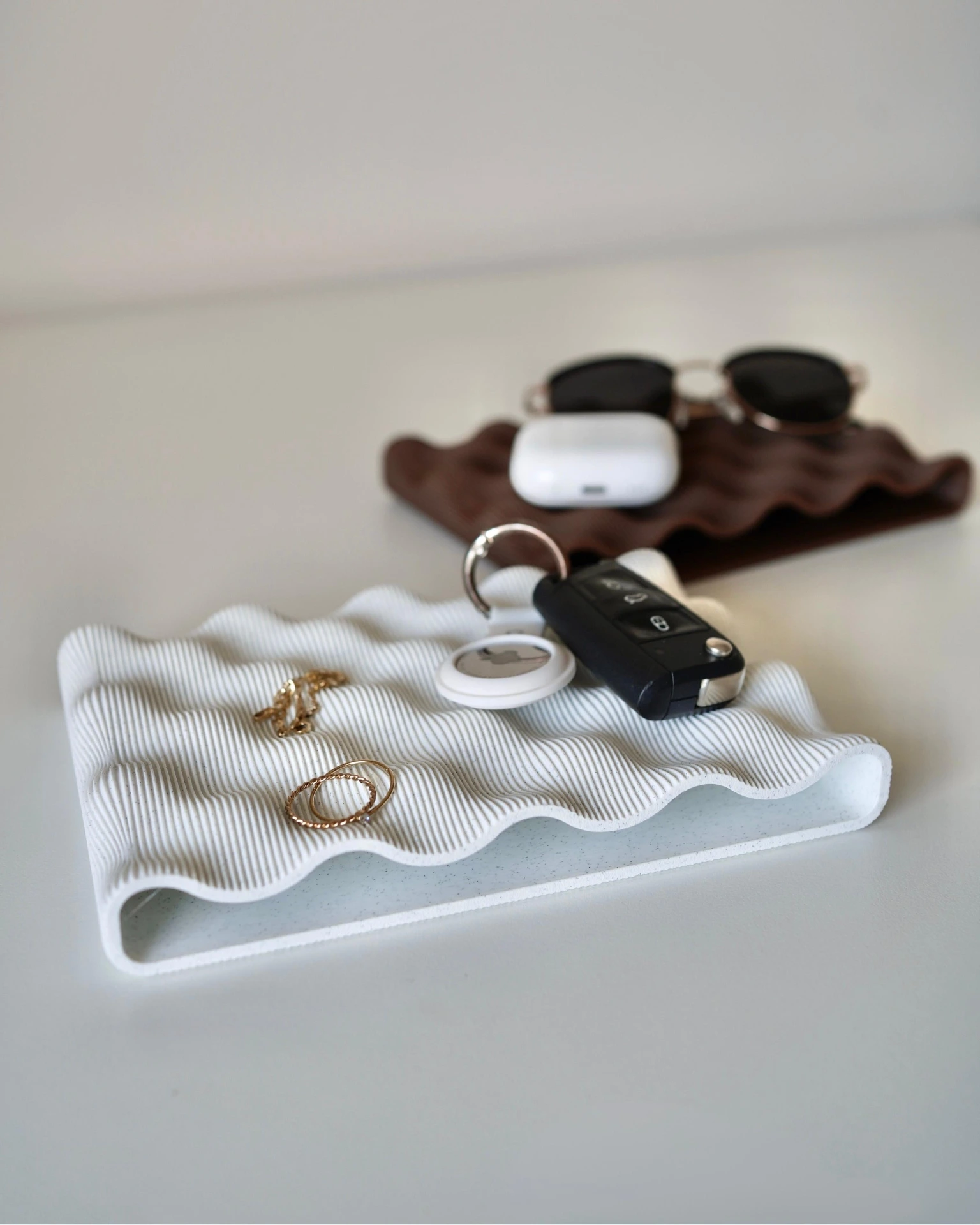 Tidee nøkkel- og smykkbrett